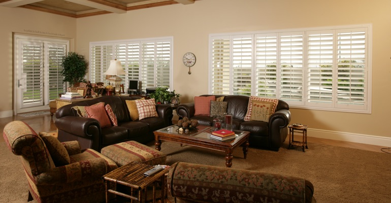 Honolulu great room with french door shutters.